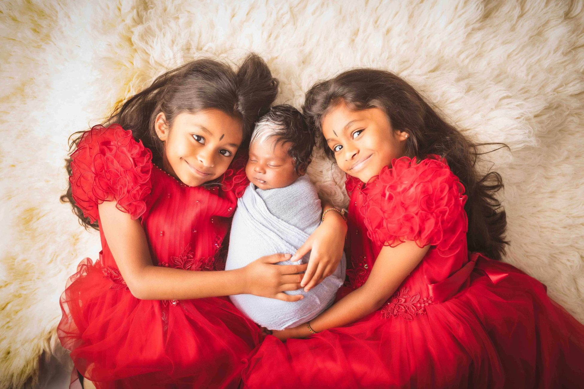 A&M Mazur Photography | How work with siblings during Newborn Photoshoot?