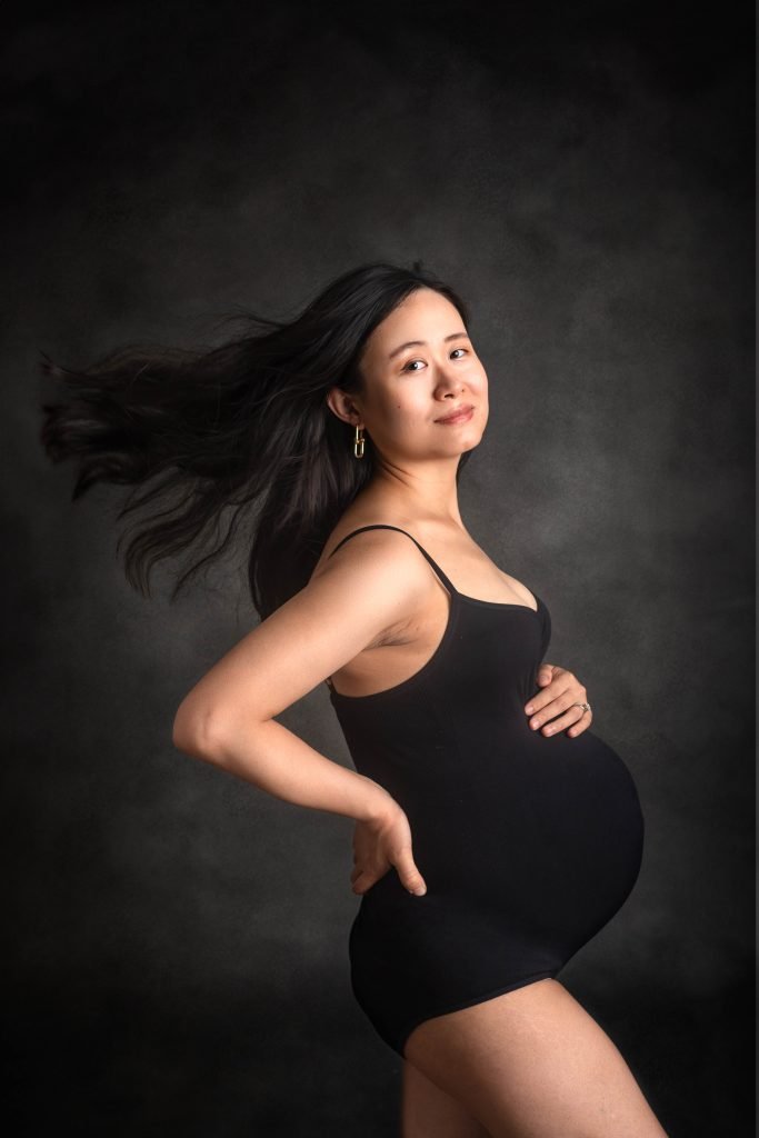 A&M Mazur Photography | Family Photographer London maternity outfit